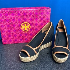 Tory Burch Majora wedges NWT and box